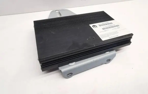 Dodge Durango Sound amplifier 68267306AB