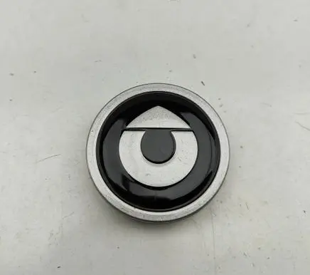 Smart ForTwo III C453 R20 wheel hub/cap/trim A4534000200 403152276R