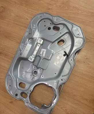Ford Focus Front window lifting mechanism without motor 994761108 984759125 995884102