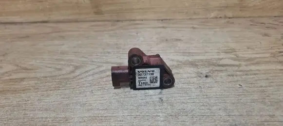 Volvo V50 Airbag deployment crash/impact sensor 30737138