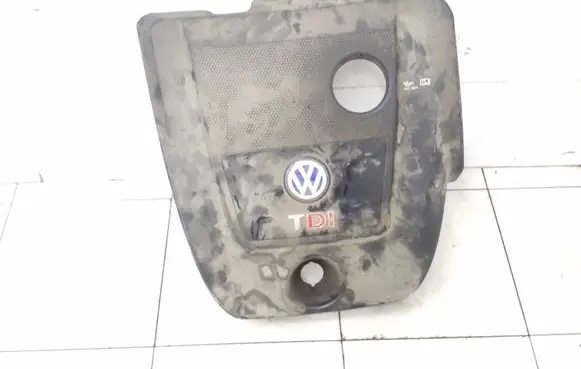 Volkswagen Golf IV Engine cover (trim) 038103925aj
