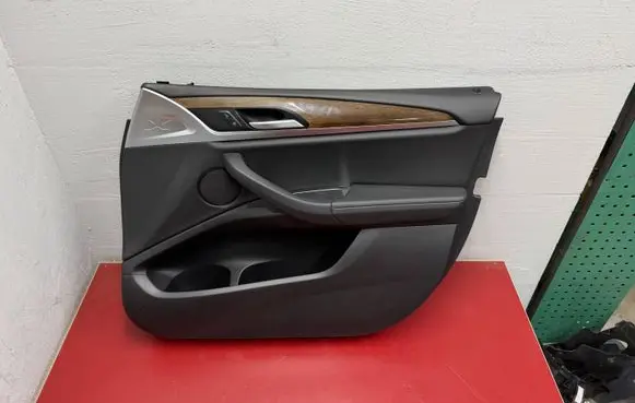BMW X3 G01 Front door card panel trim 