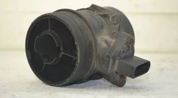 Audi A4 S4 B7 8E 8H Mass air flow meter 074906461B 0281002461