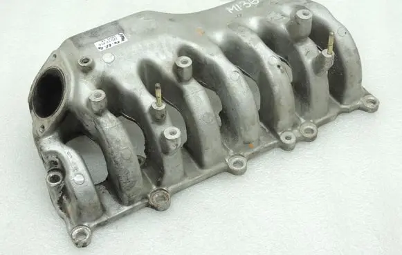 Mitsubishi Pajero Intake manifold ME204212
