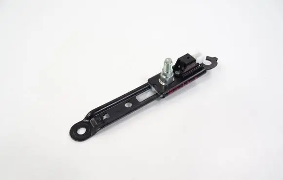 Toyota RAV 4 (XA50) Seat belt adjustment rail E56300