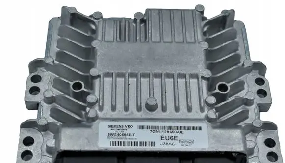 Ford Focus Engine control unit/module 5WS40595ET 7G9112A650UE EU6E