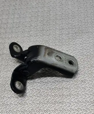 Toyota Prius (XW50) Front door upper hinge A046694