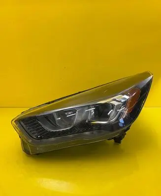 Ford Kuga II Headlight/headlamp GV41-13W030-FC