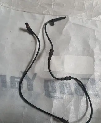 Mercedes-Benz GL X166 ABS brake wheel speed sensor A1669052601