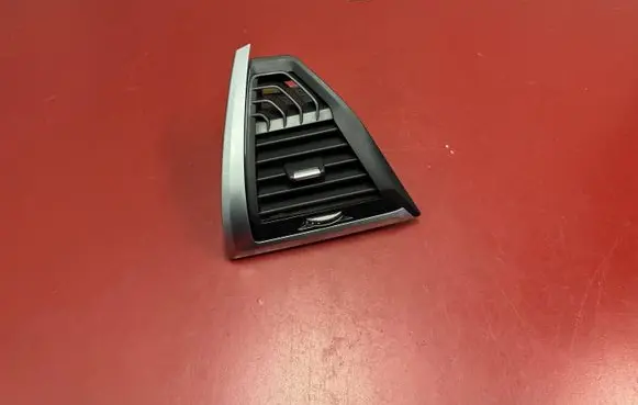 BMW X3 G01 Dashboard side air vent grill/cover trim 9363439 64229363439