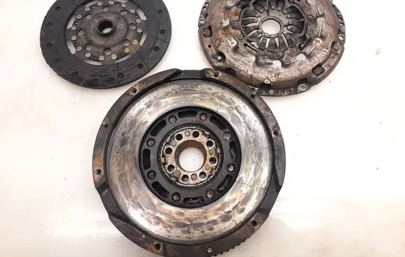 Lexus IS 220D-250-350 Clutch set kit 312500W070