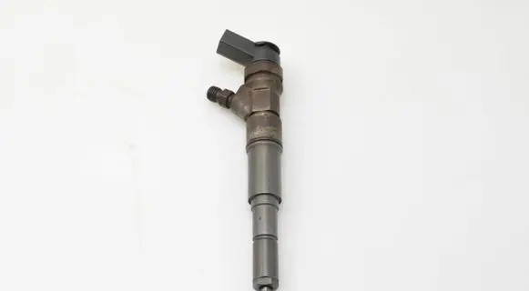 BMW 5 E60 E61 Fuel injector 7794652