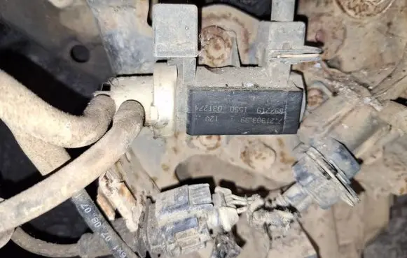 Opel Astra H Turbo solenoid valve 72190339 897219