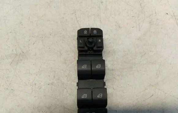 Volvo XC40 Quarter vent window switch 31456058