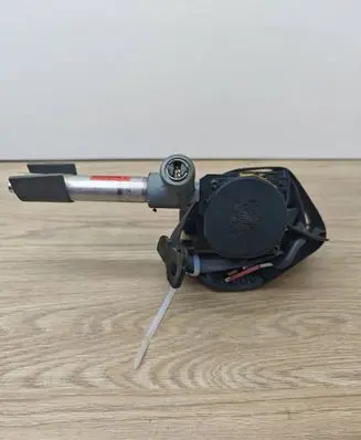 Volvo S80 Rear seatbelt 39969916