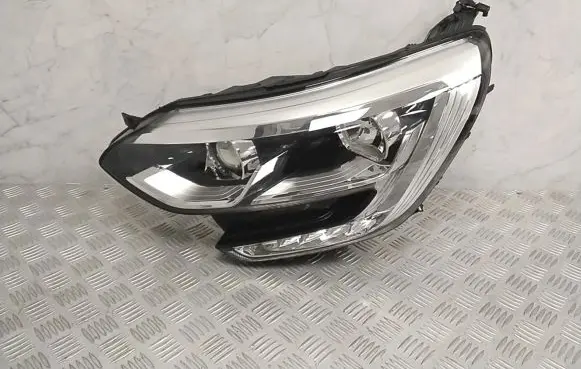 Renault Megane IV Headlight/headlamp 260603157R
