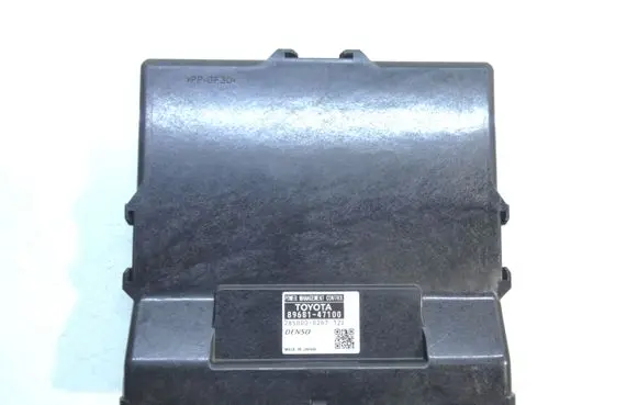 Toyota Prius (XW30) Engine control unit/module ECU 8968147100 2850000267