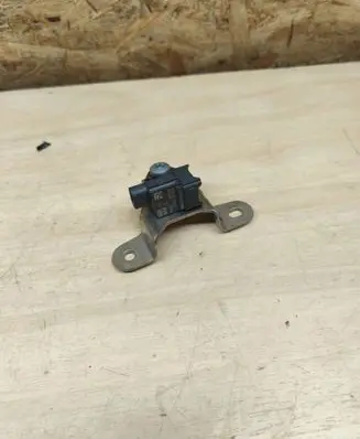 Porsche Cayenne (9Y0 9Y3) Airbag deployment crash/impact sensor 95C907651