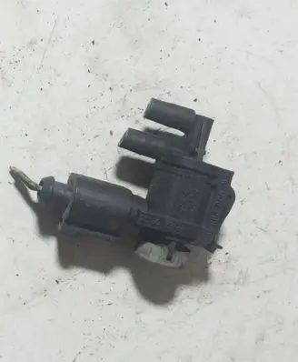Volkswagen PASSAT B6 Turbo solenoid valve 1K0906283A