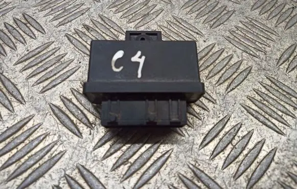 Citroen C4 I Fuel pump relay 240107