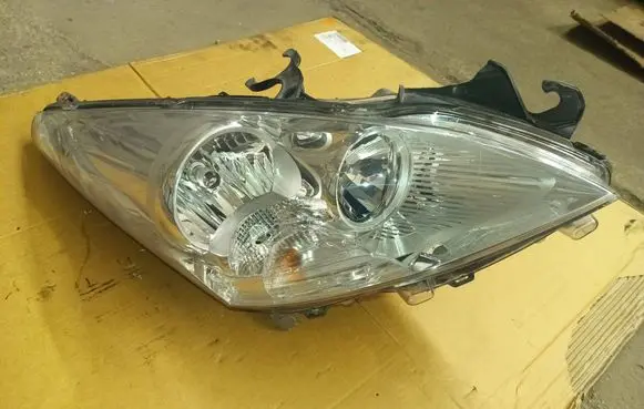 Peugeot 5008 Headlight/headlamp 6206N9