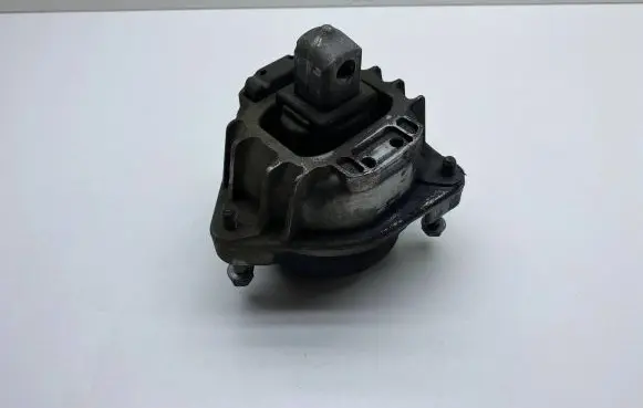 BMW 7 F01 F02 F03 F04 Engine mount bracket 6777374 6777374-01