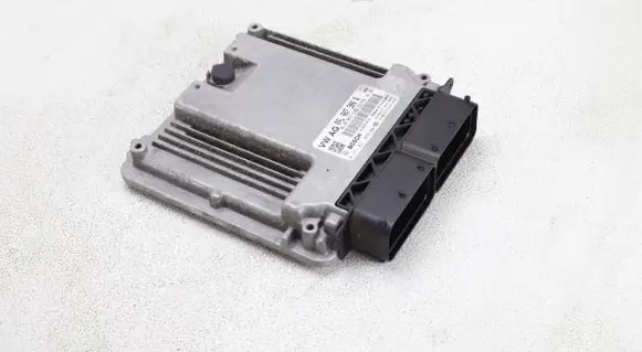 Skoda Superb B8 (3V) Engine control unit/module 04L907309R