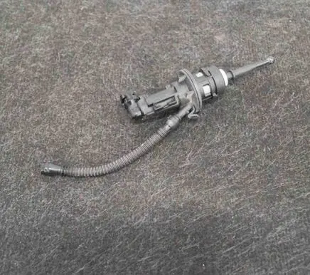 Volkswagen PASSAT CC Master brake cylinder 3C0721388D
