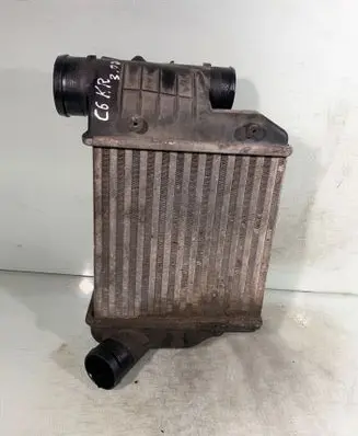 Audi A6 S6 C6 4F Intercooler air channel guide 