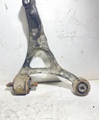 Volvo XC90 Front lower control arm/wishbone