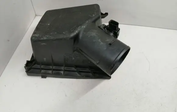 Toyota Prius+ (ZVW40) Air filter box cover 1781237030 222040V020 1974005380