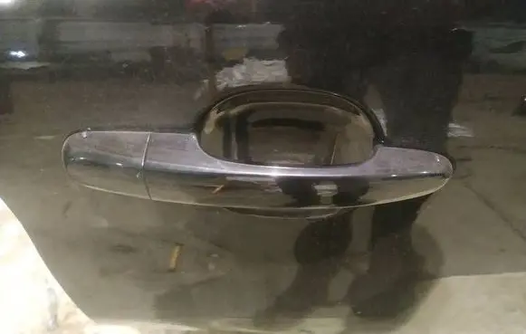 KIA Sorento Front door exterior handle 