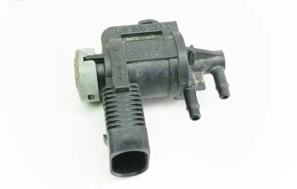 Volkswagen Golf IV Turbo solenoid valve 1J0906283C