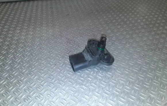 Volkswagen Polo III 6N 6N2 6NF Air pressure sensor 0261230031 06b906051