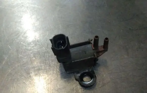 Subaru Forester SF Turbo solenoid valve