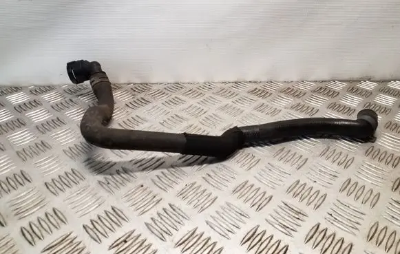 Volkswagen PASSAT B7 Engine coolant pipe/hose 7M0122291