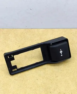 BMW 1 E81 E87 Cigarette lighter rear 6949439
