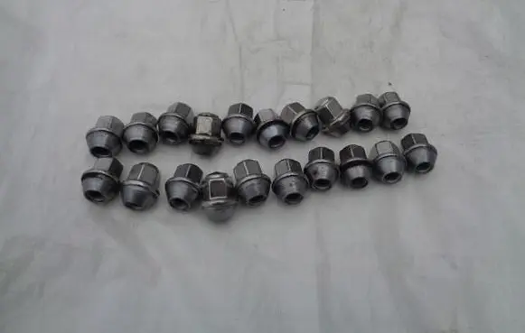 Ford Kuga II Nuts/bolts 