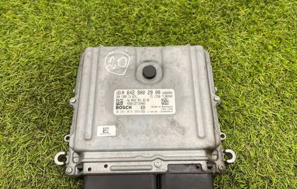 Mercedes-Benz GLK (X204) Engine control unit/module A6429002900 A6429010200 0281016383
