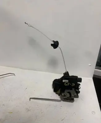 Audi A4 S4 B6 8E 8H Front door lock 8E1837016C PA66506