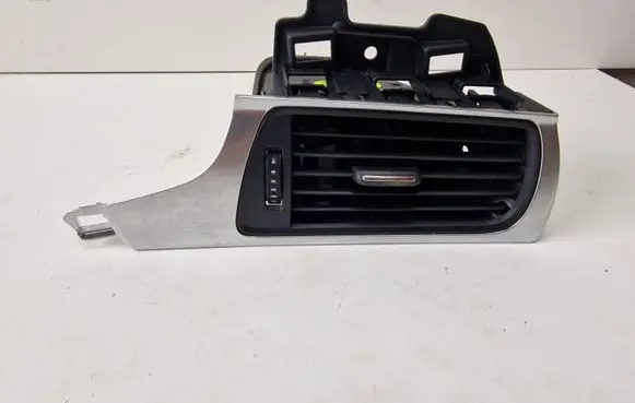 Audi A6 S6 C7 4G Dashboard side air vent grill/cover trim 4G2820902