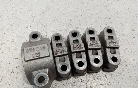 BMW 5 F10 F11 Camshaft holder 