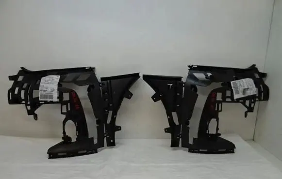 DS Automobiles 7 Crossback Front bumper mounting bracket 9819738080
