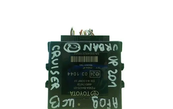 Toyota Urban Cruiser (XP110) Central body control module 4M0174T2I