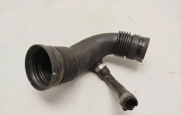 Opel Combo D Air intake duct part 51898782
