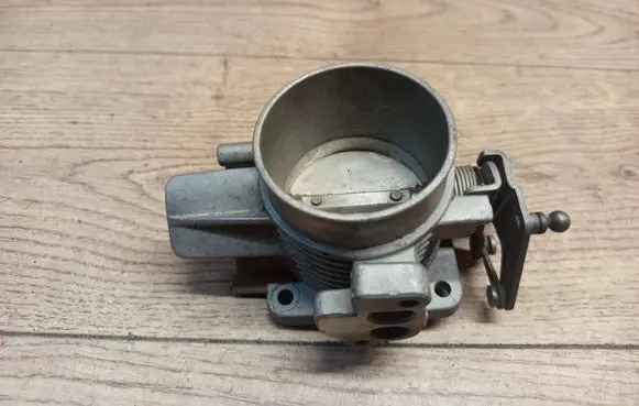 Opel Sintra Throttle valve 90530019