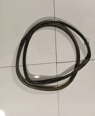 Honda FR-V Rubber seal rear door