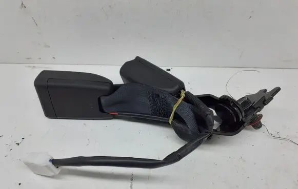 Hyundai Kona I Rear seatbelt buckle 1147163
