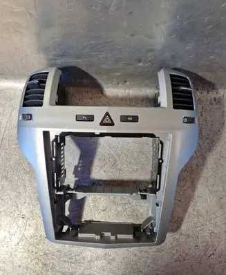 Opel Zafira B Dashboard center trim panel 