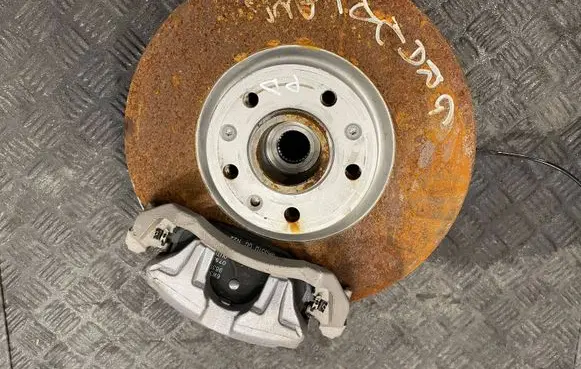 Opel Grandland X Front wheel hub